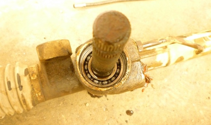 更換方向機(jī)油封圖解9